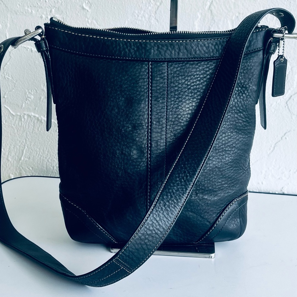 COACH BAG HOBO PEBBLED LEATHER  CROSSBODY BLACK DUFFEL BAG F12319